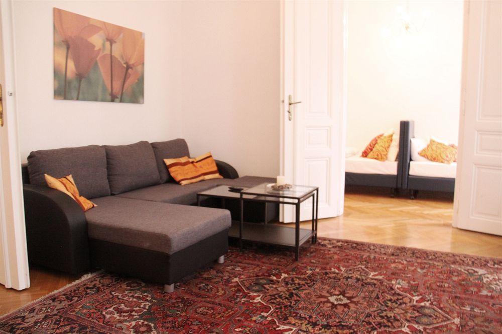 Checkvienna - Edelhof Apartments Bagian luar foto
