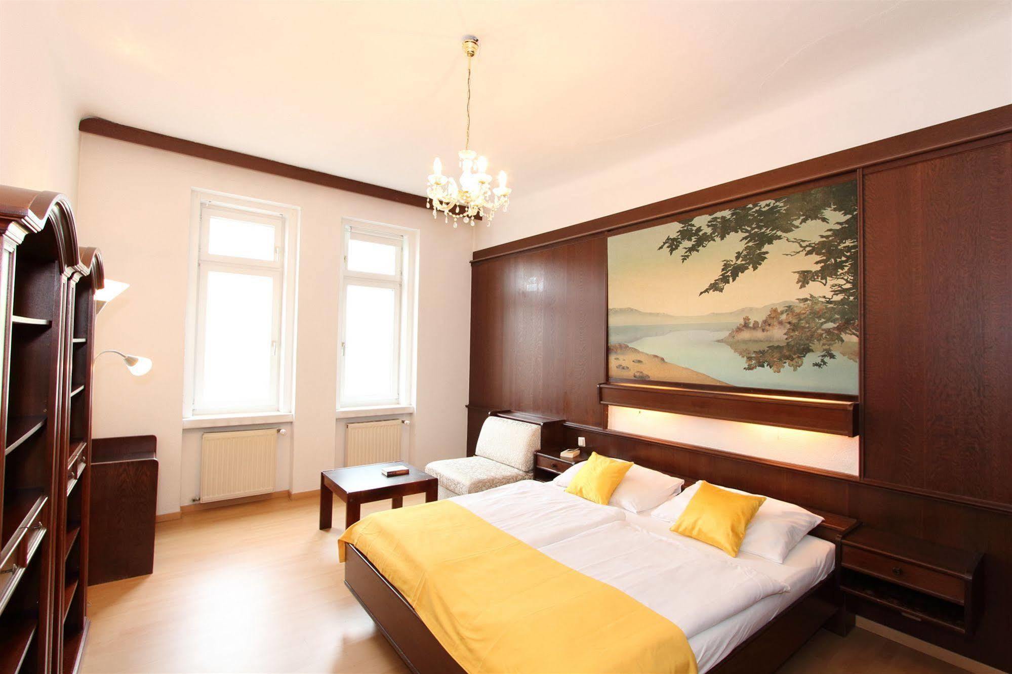 Checkvienna - Edelhof Apartments Bagian luar foto