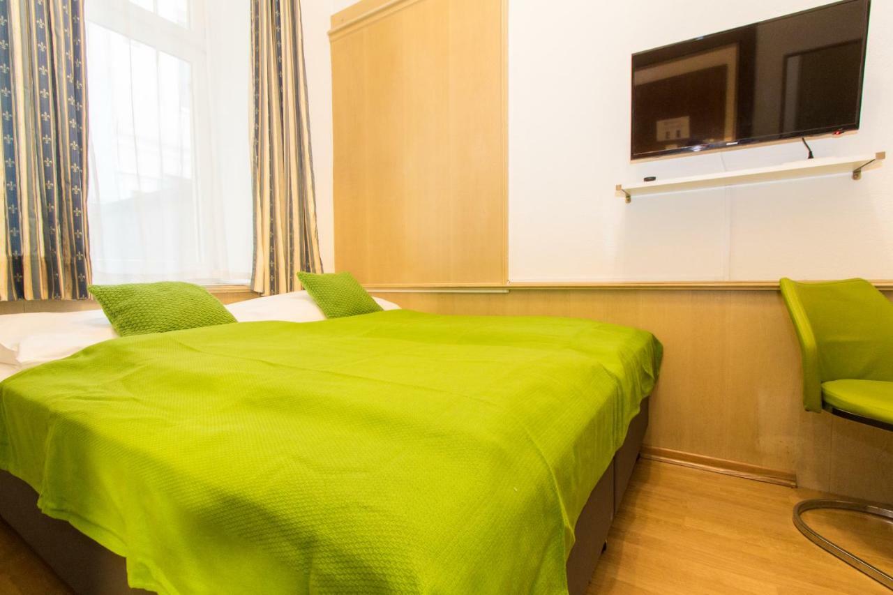 Checkvienna - Edelhof Apartments Bagian luar foto