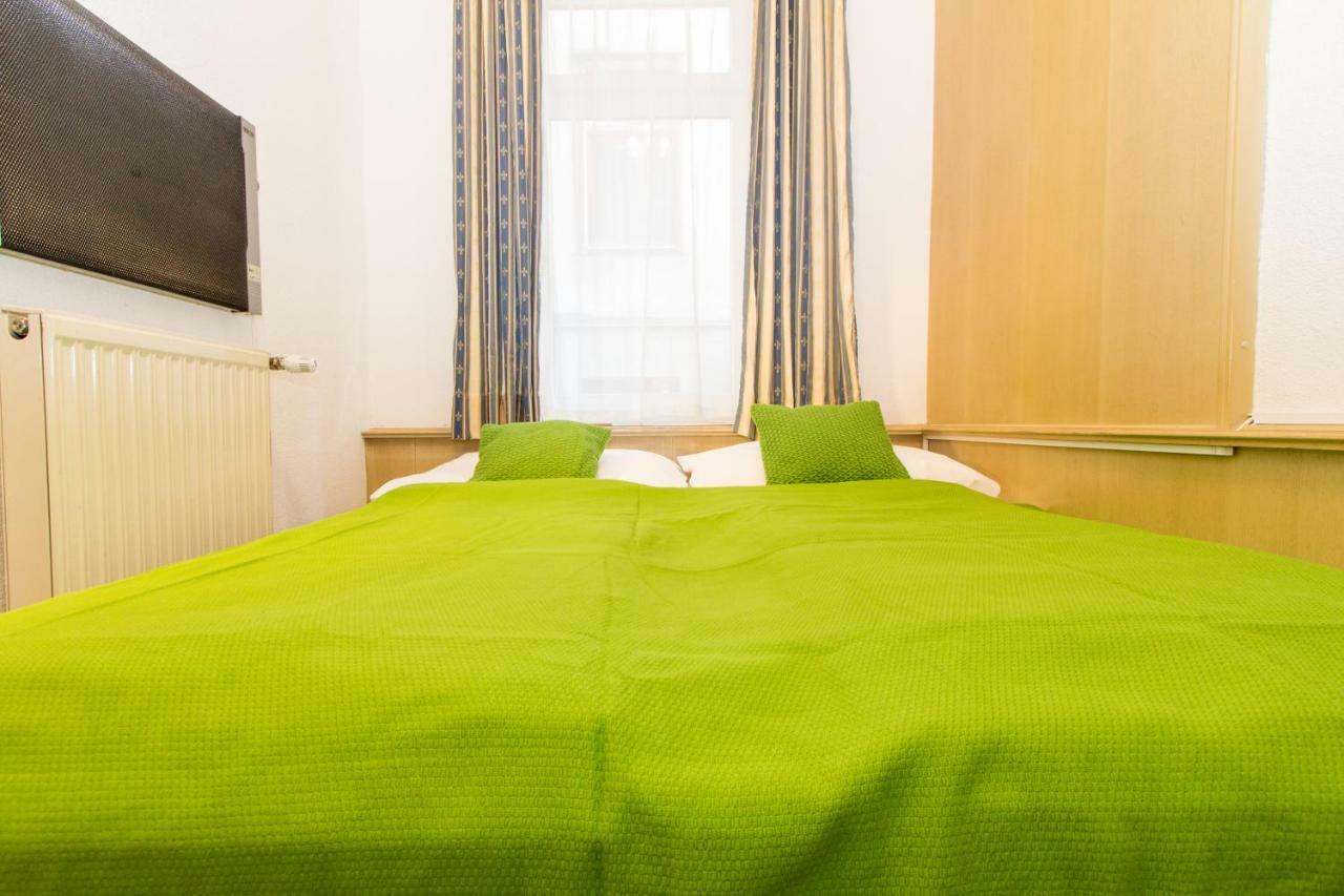 Checkvienna - Edelhof Apartments Bagian luar foto